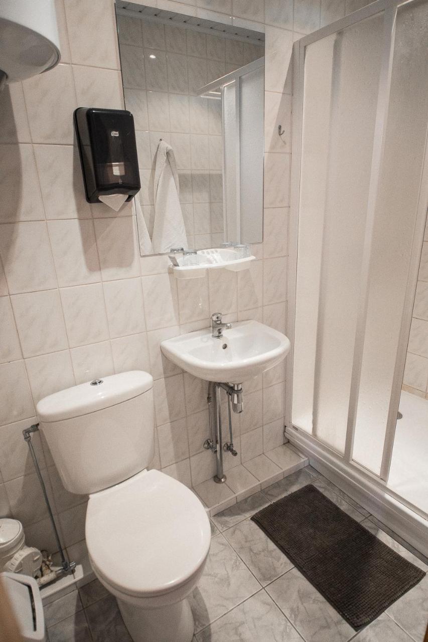 Sveciu Namai Linges Hotel Nemezis Ngoại thất bức ảnh